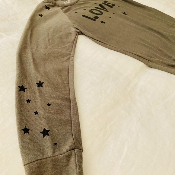 🌟HP🌟CHASER LOVE Sweatshirt - Picture 5 of 7